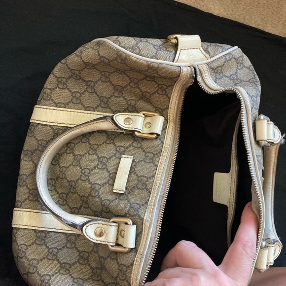 Gucci purse - Picture 3 of 4